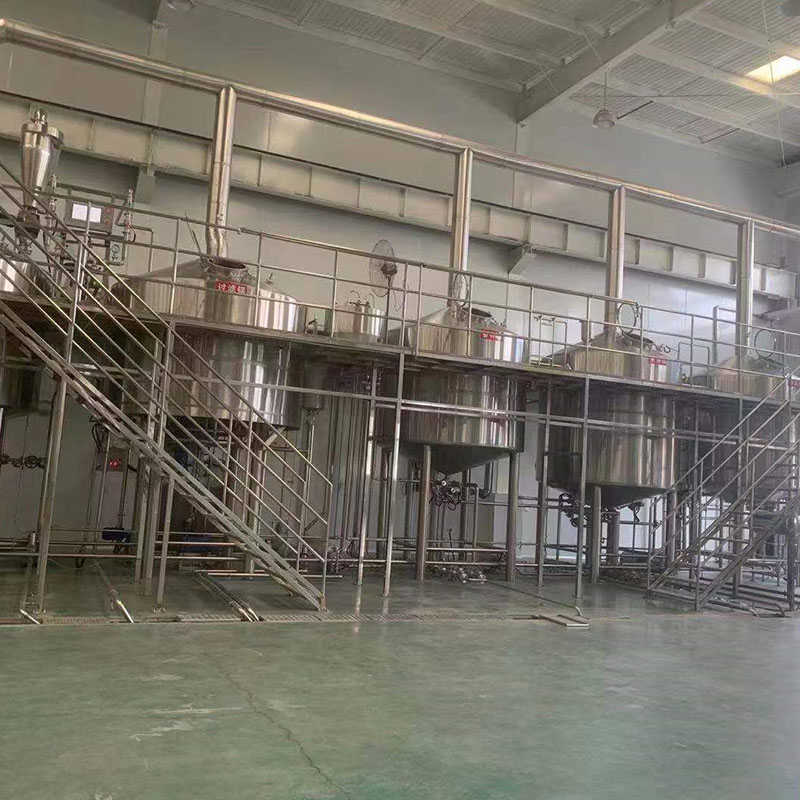 牡丹江精酿啤酒设备厂—平面布置、设备设计、制造、调试、培训等一条龙服务_COPY